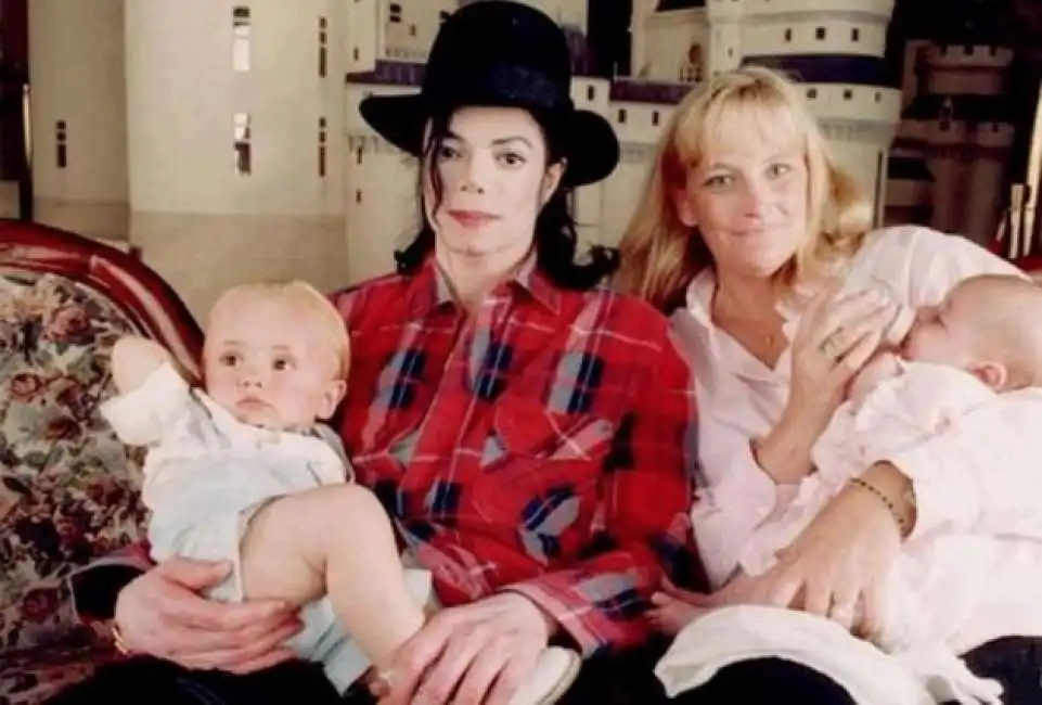 michael jackson, debbie rowe, paris e prince-2