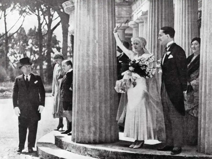 edda mussolini con galeazzo ciano sotto gli occhi del duce