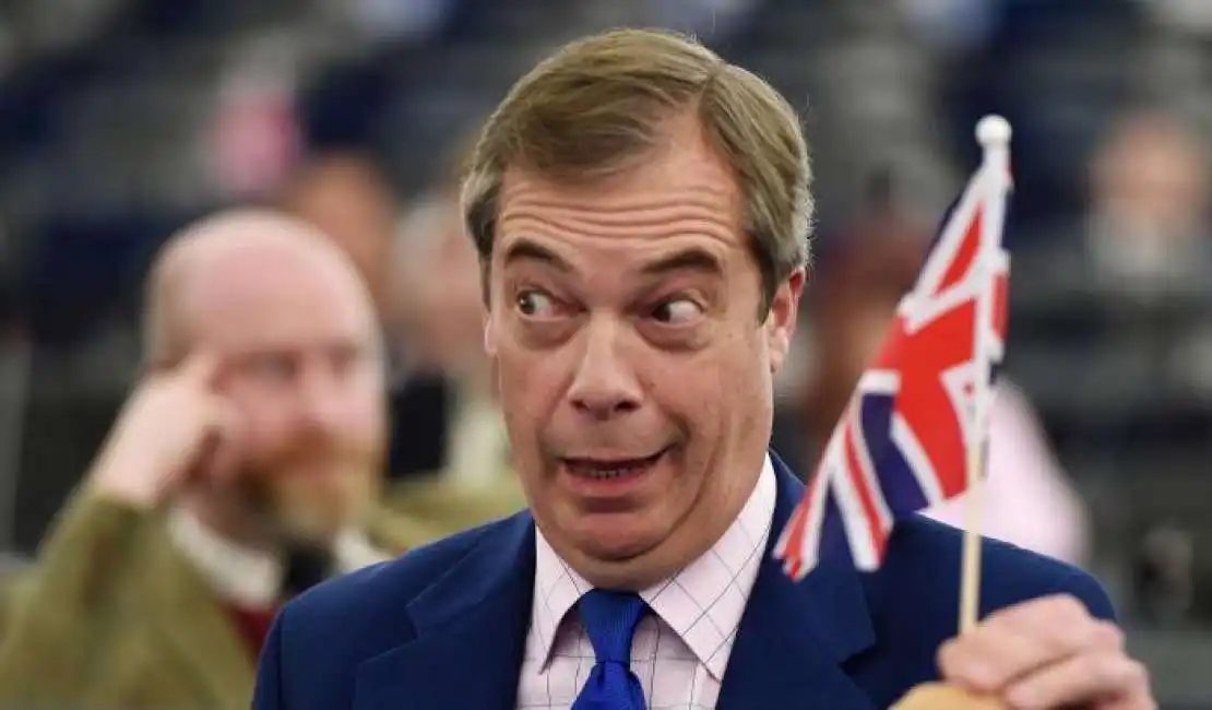 nigel farage lascia il partito