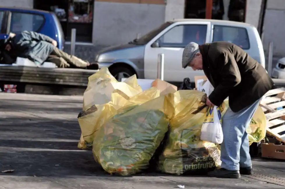 anziani poverta pensioni minima