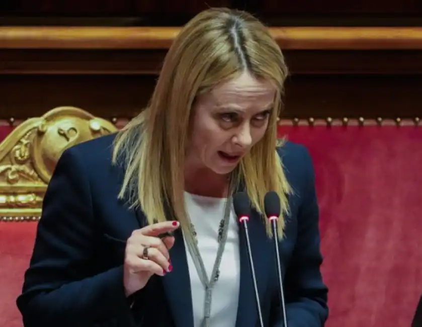 giorgia meloni in aula al senato