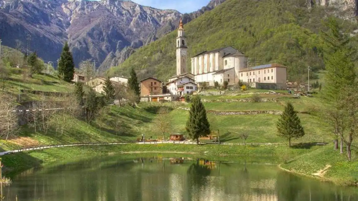 il comune di laghi