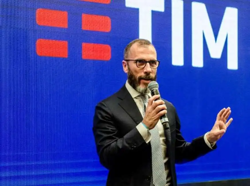 pietro labriola tim telecom italia