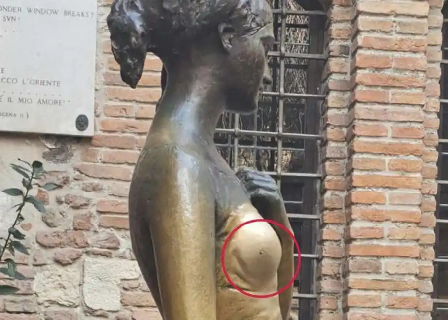 statua di giulietta rovinata a verona