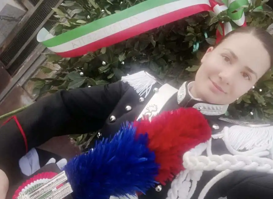 ilenia siciliani carabiniera carabiniere suora