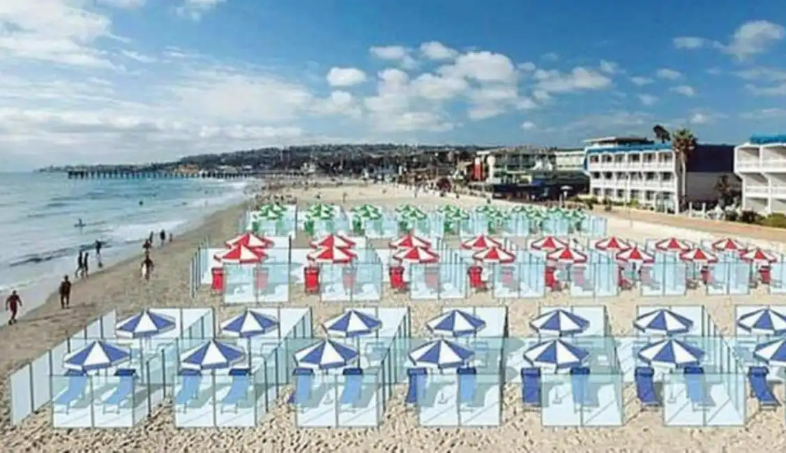 spiaggia pareti in plexiglass