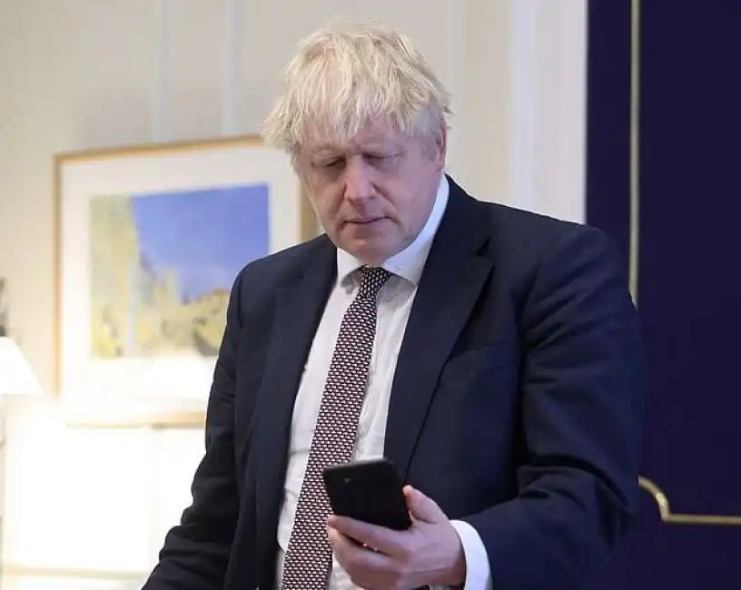 boris johnson cellulare