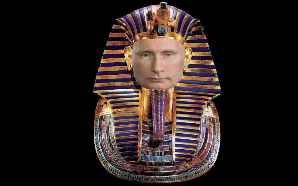 putin mummia tutankhamon 