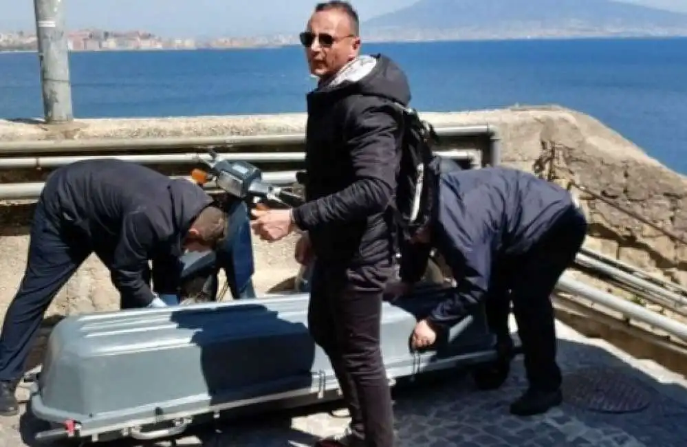 cadavere trovato a posillipo a napoli