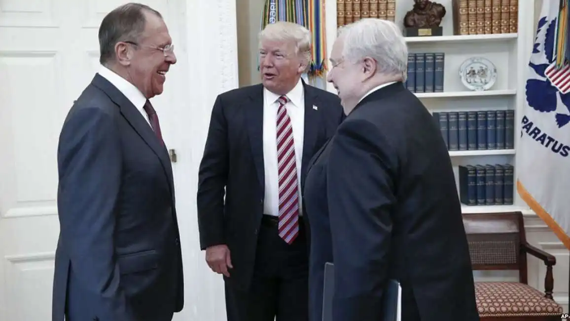 donald trump sergey kislyak e sergey lavrov