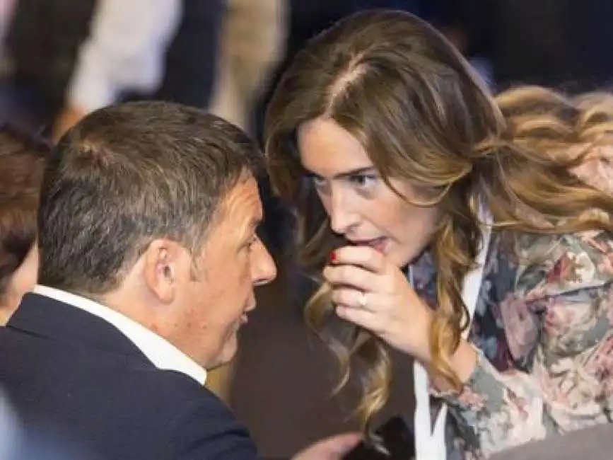 renzi e boschi -u43490418361923x5e-656x492corriere-web-sezioni_416x312