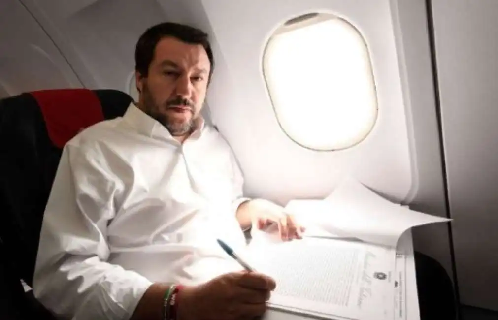 salvini aereo