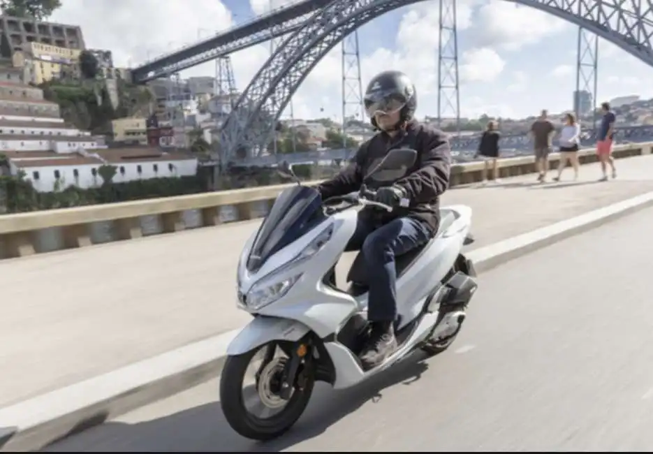 scooter autostrada