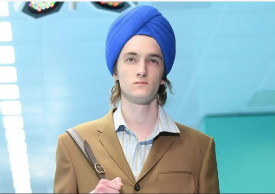 turbante gucci