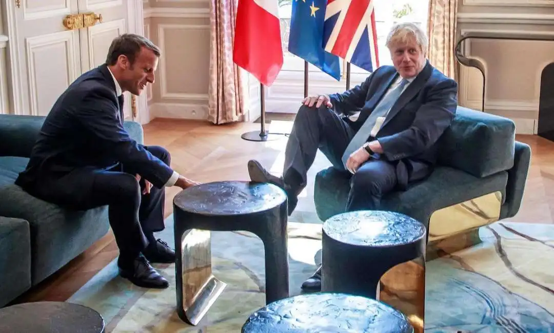 emmanuel macron boris johnson