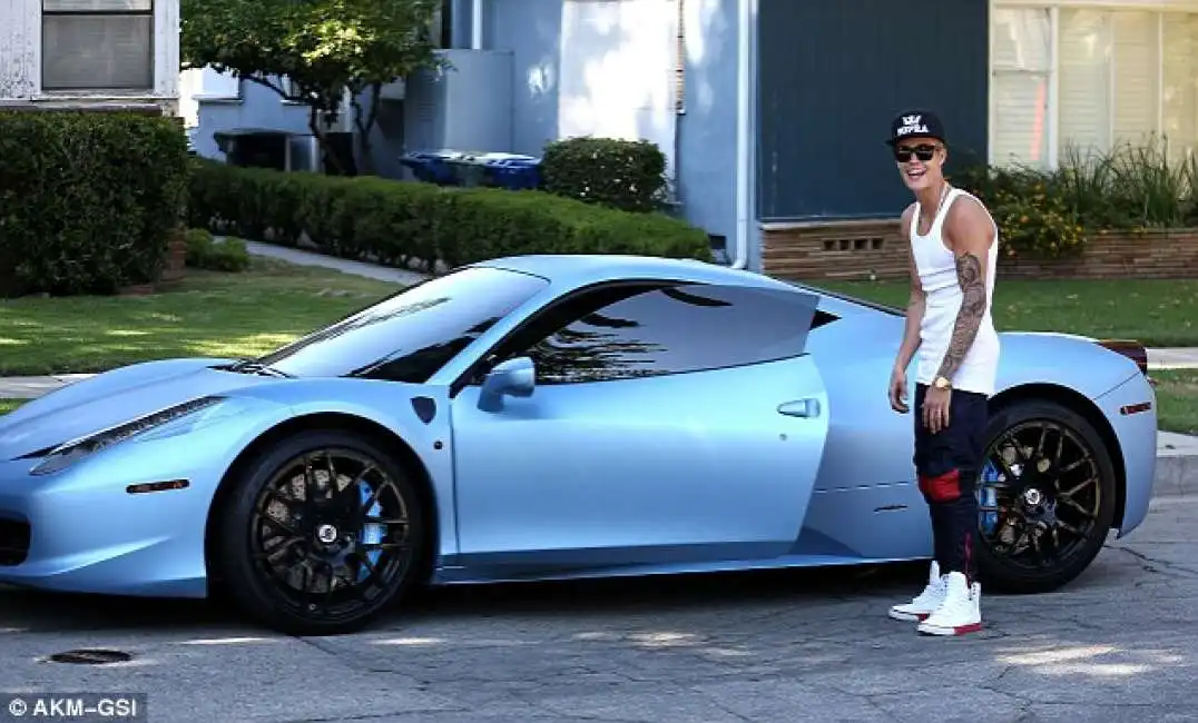 la ferrari 458 di justin bieber