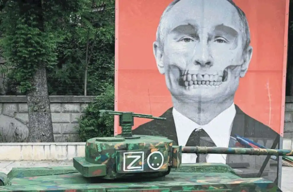 murales di putin a bucarest