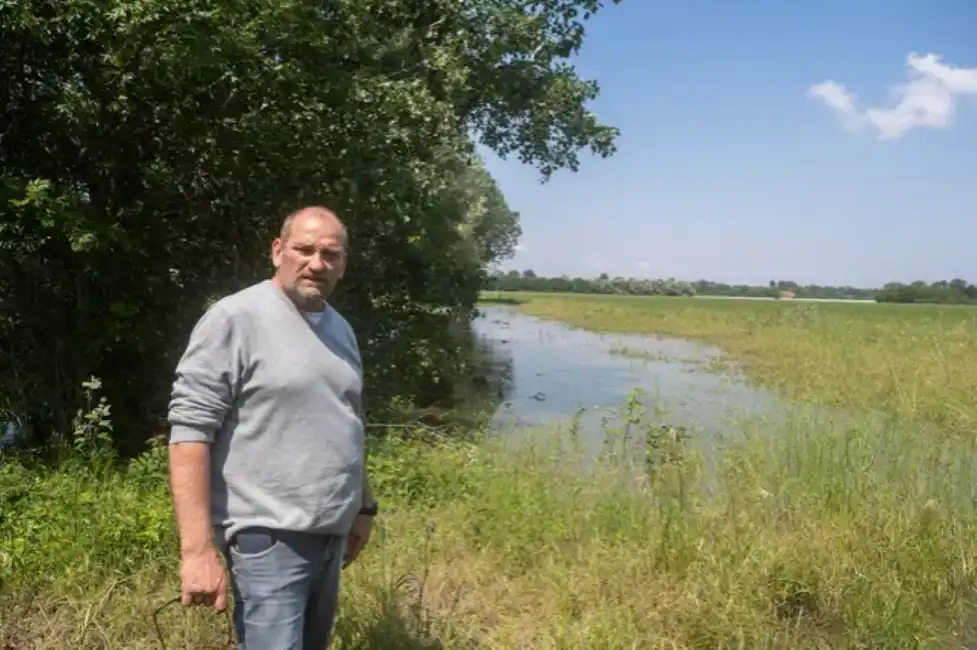 la cab terra allaga i propri campi per salvare ravenna dall acqua 2