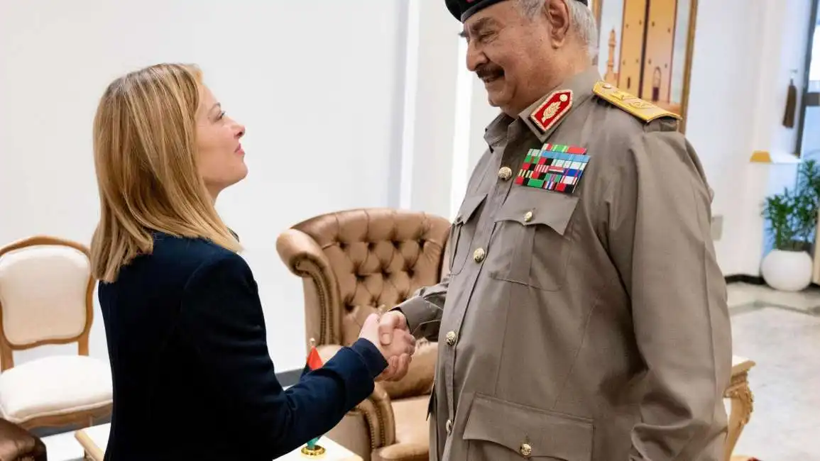 giorgia meloni colonnello khalifa haftar libia cirenaica