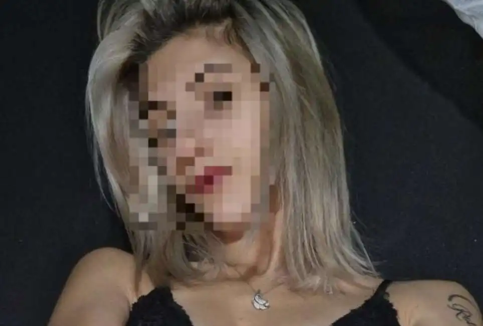 lori - la sexworker accusata di ricattare i clienti