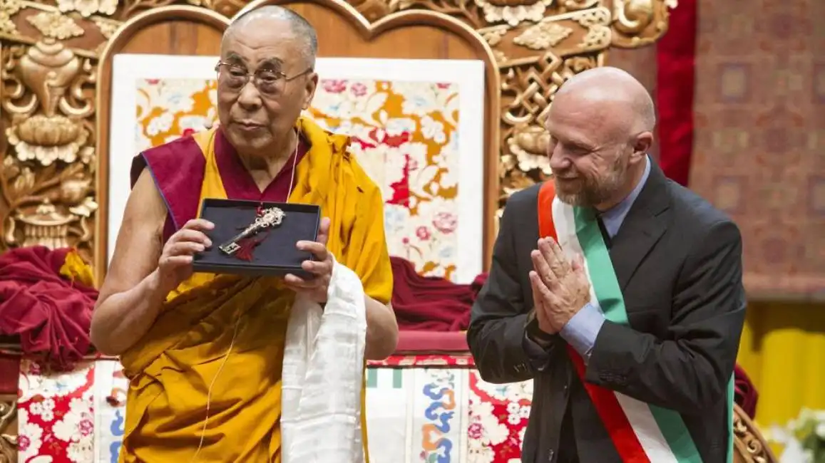 dalai lama e nogarin 