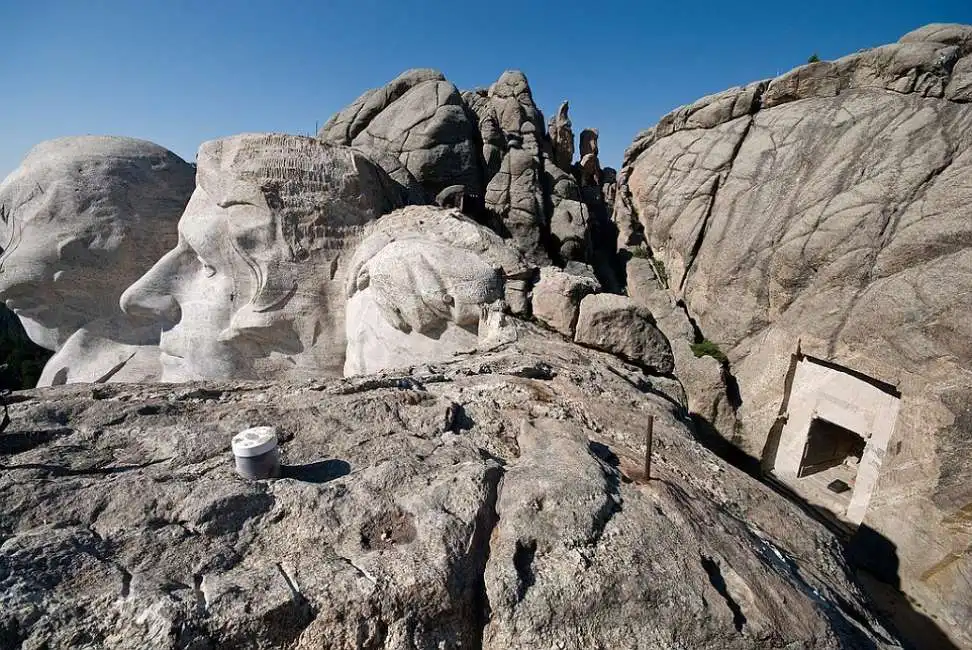 misteri monumenti monte rushmore