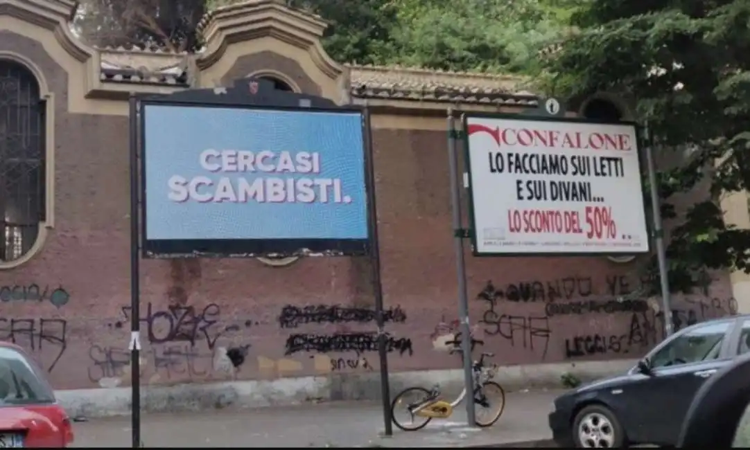 cartelli cercasi scambisti a roma 1