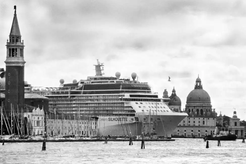 grandi navi berengo gardin crociere venezia