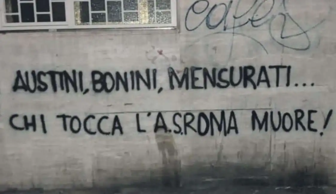 scritte a roma contro bonini mensurati repubblica