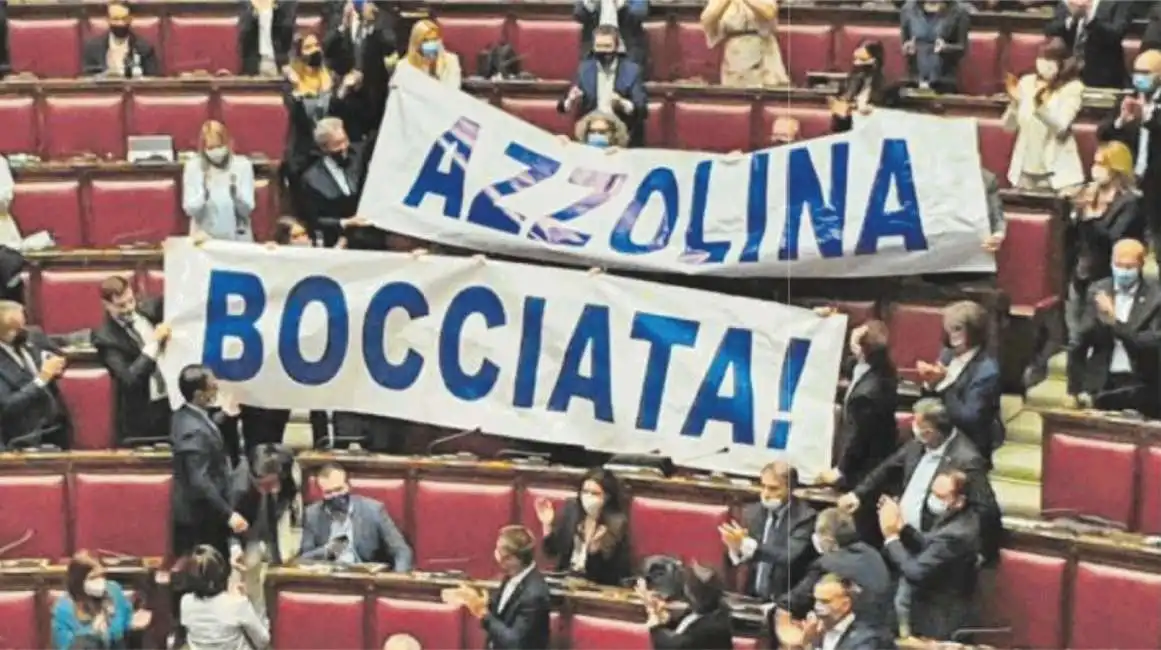 azzolina bocciata