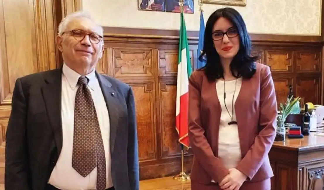 il ministro bianchi e la ex ministra azzolina