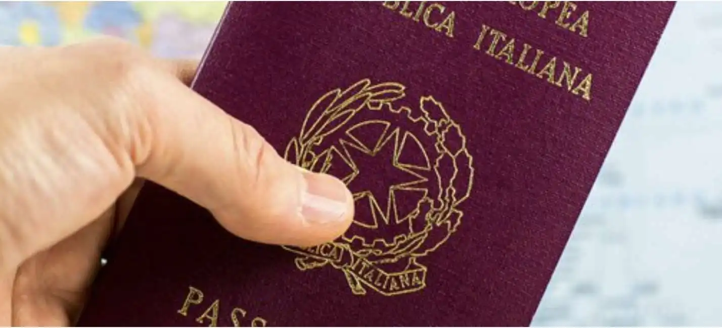 caos passaporti