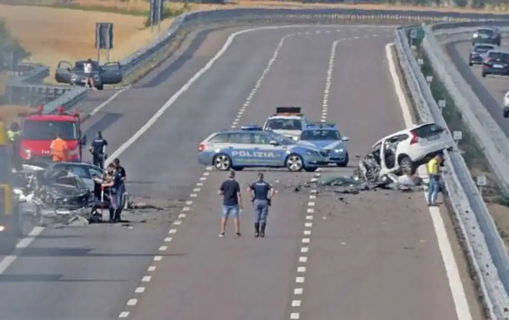 incidente a7 milano-genova