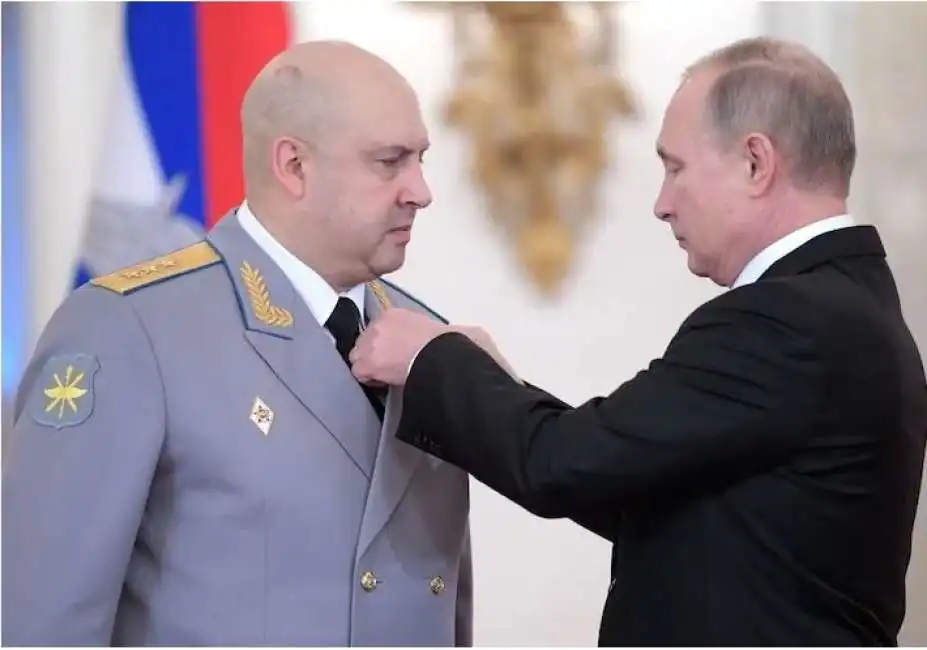 sergei surovikin vladimir putin