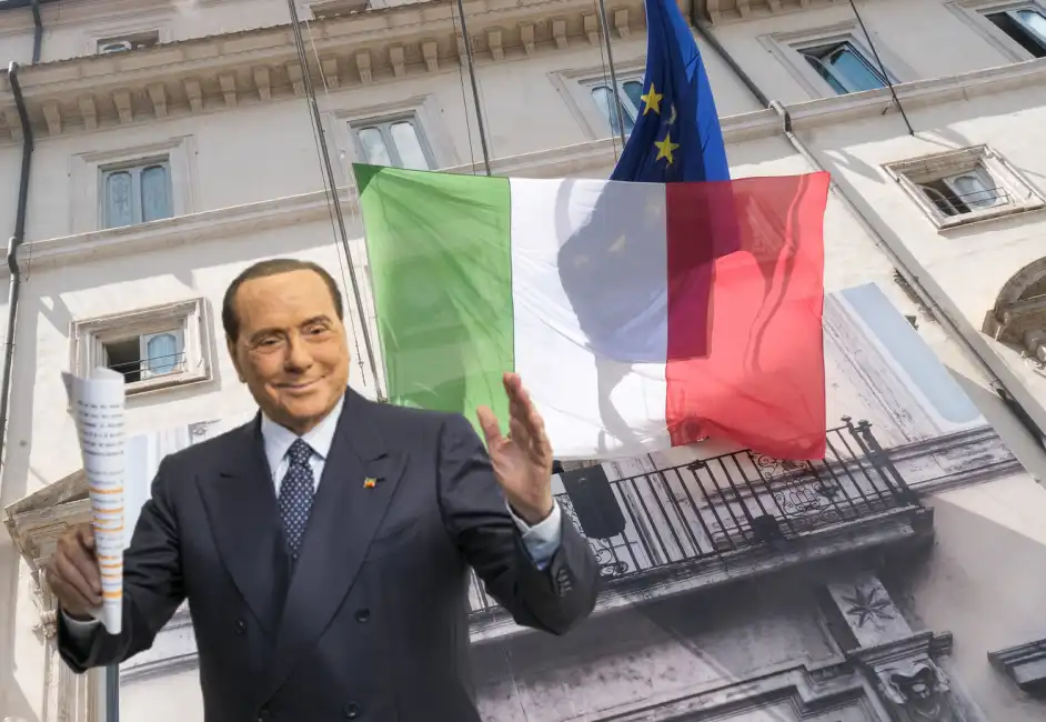 silvio berlusconi bandiere mezz asta morte