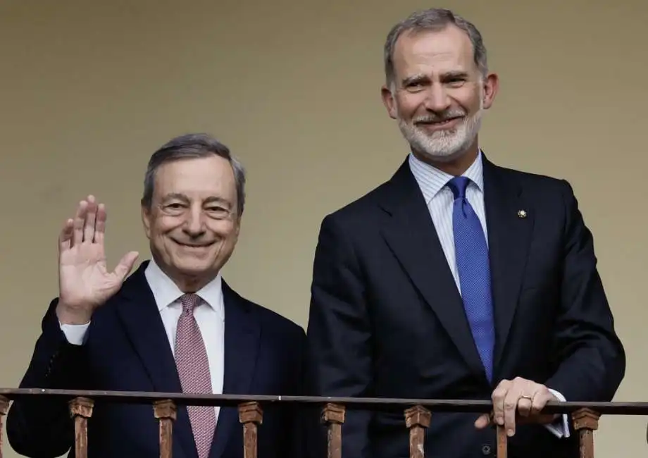 mario draghi con re felipe vi di spagna 