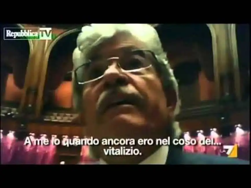 razzi telecamera nascosta