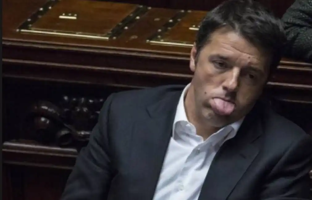 renzi pernacchia