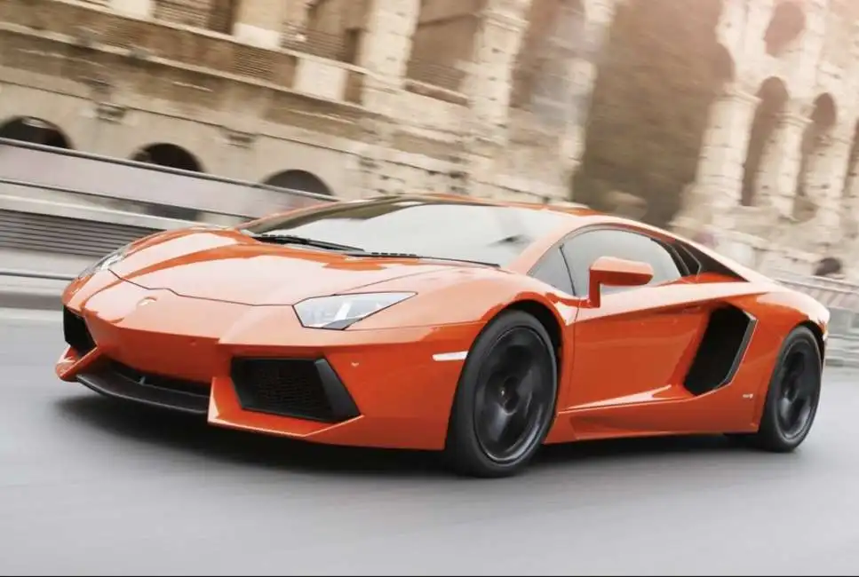 lamborghini aventador