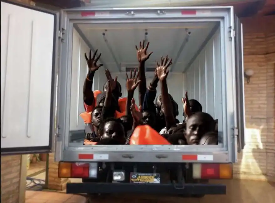 migranti freezer tir