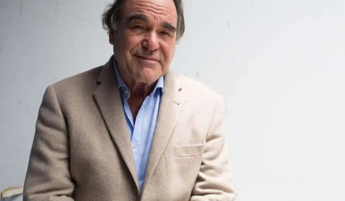 oliver stone-1