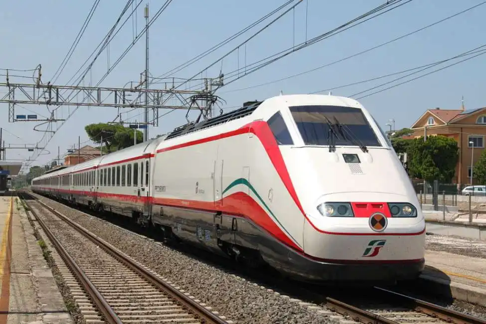 frecciabianca roma falconara