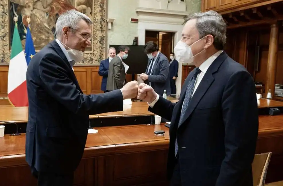 maurizio landini e mario draghi