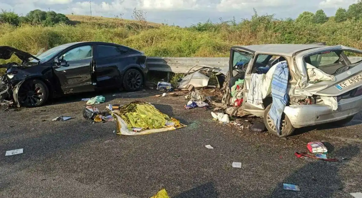 incidente mortale laurentina pomezia simonetta cardone