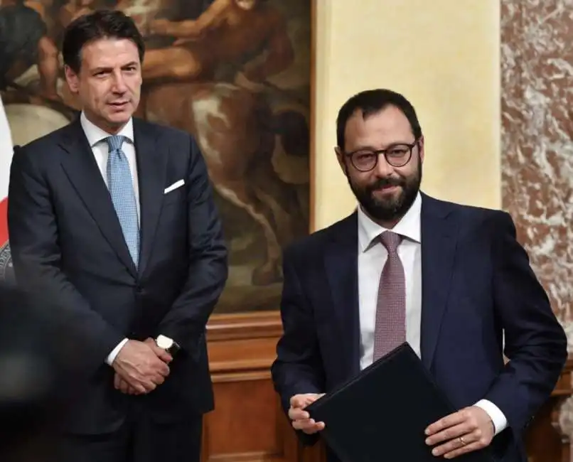 stefano patuanelli giuseppe conte