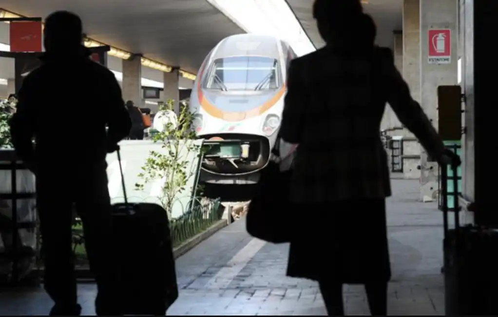 stazione treno treni