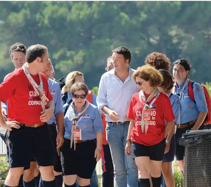 renzi tra gli scout