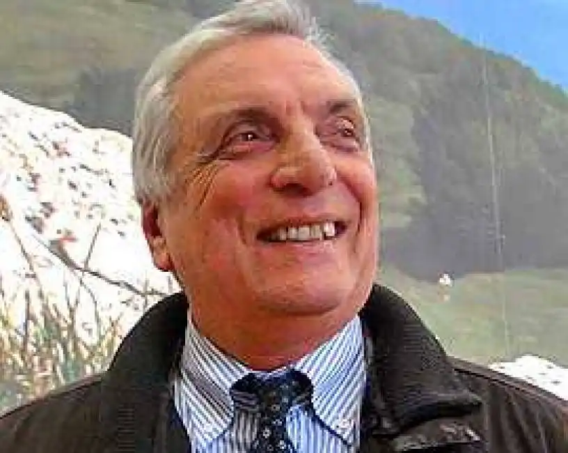 arturo diaconale