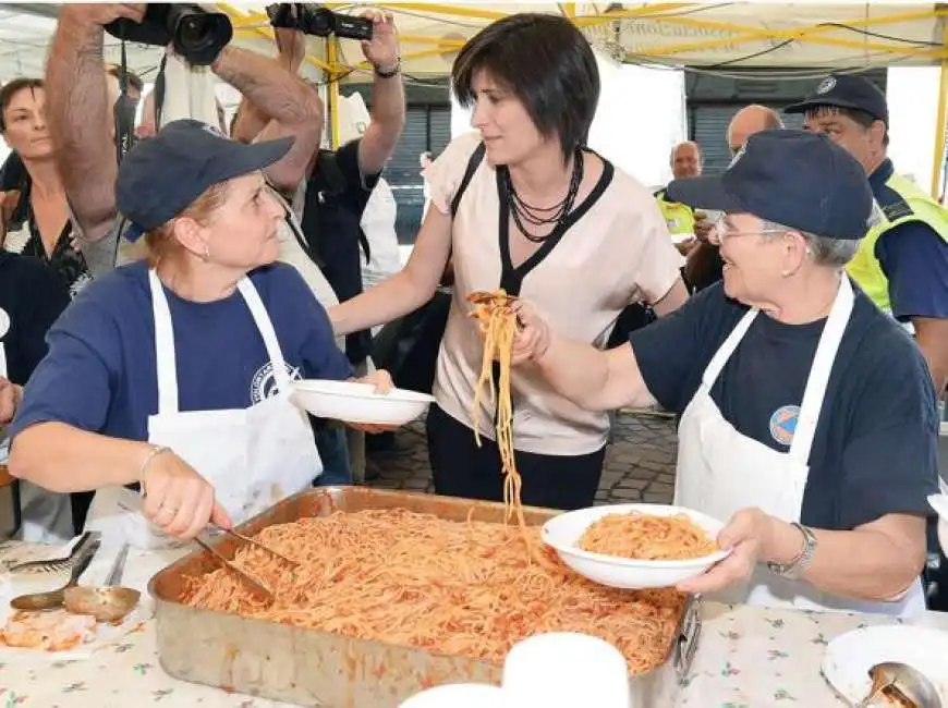 chiara appendino amatriciana a torino