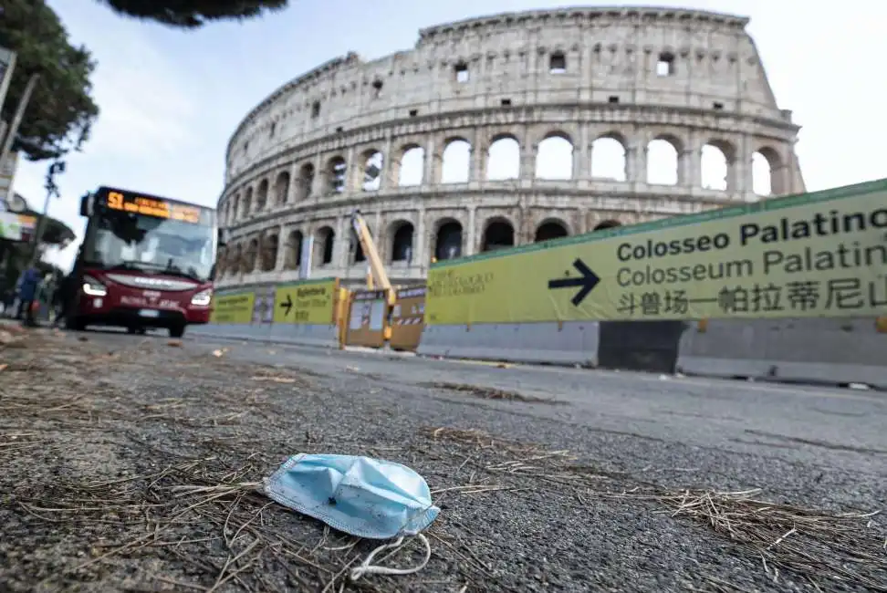 colosseo turismo turisti coronavirus covid